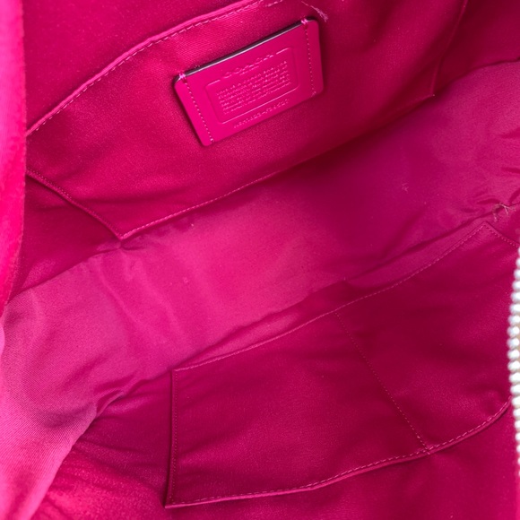 Gaby’sBags👜💕-NWT Coach Crossbody Pink/Khaki - Picture 7 of 8